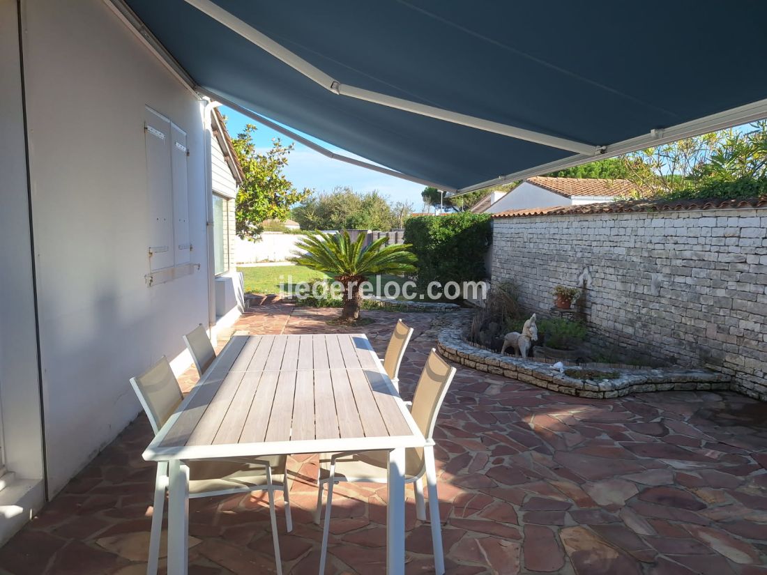 Photo 17: An accomodation located in La Couarde-sur-mer on ile de R&eacute;.