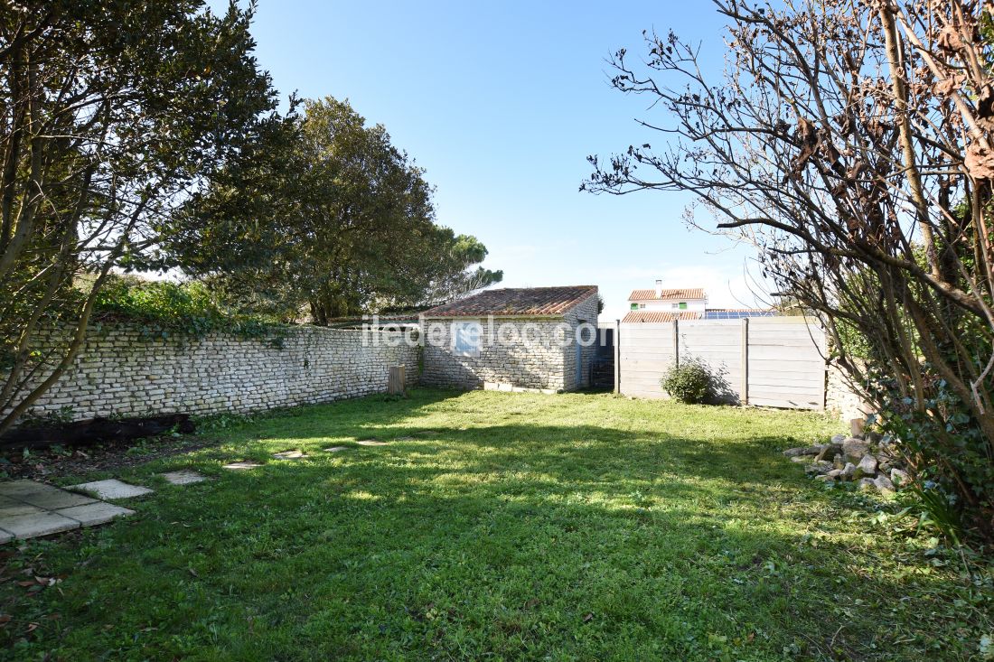 Photo 7: An accomodation located in Saint-Clément-des-Baleines on ile de Ré.