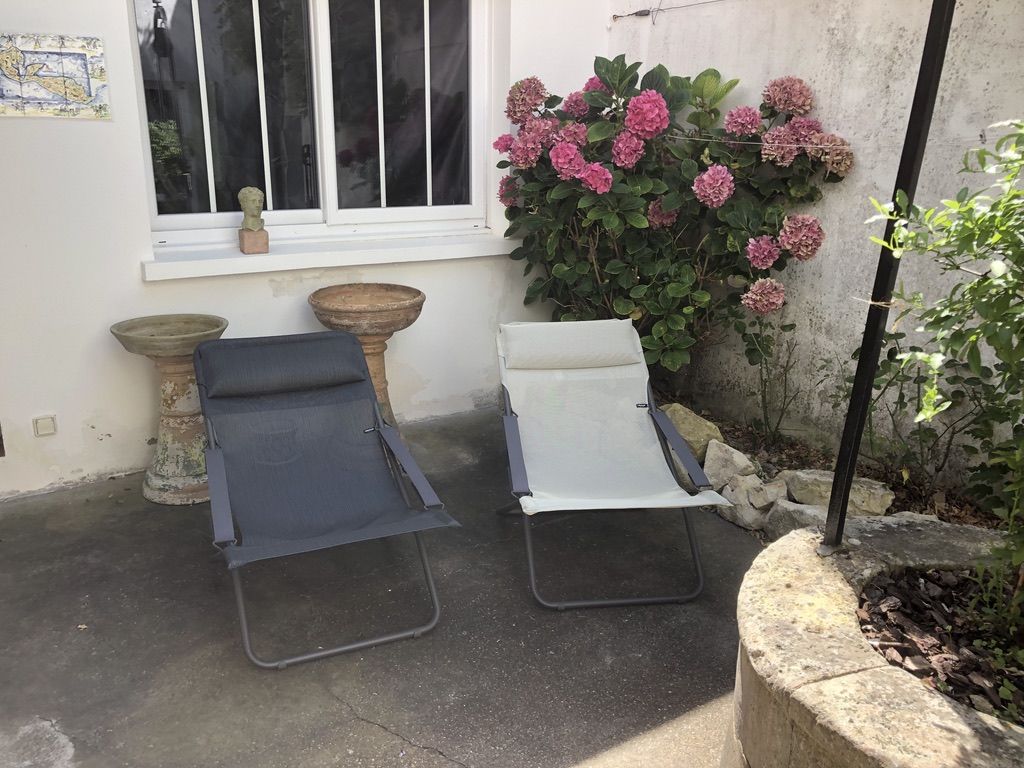 Photo 6: An accomodation located in La Flotte-en-R&eacute; on ile de R&eacute;.