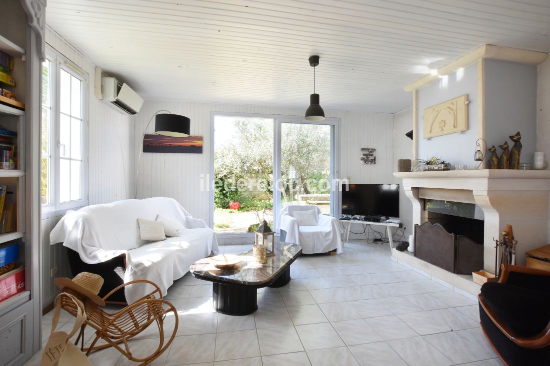 Photo 6: An accomodation located in Le Bois-Plage-en-Ré on ile de Ré.