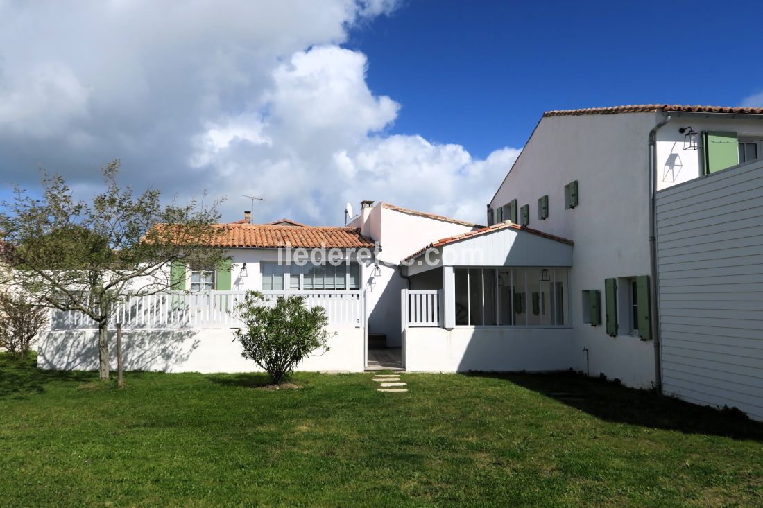 Photo 4: An accomodation located in La Couarde-sur-mer on ile de Ré.