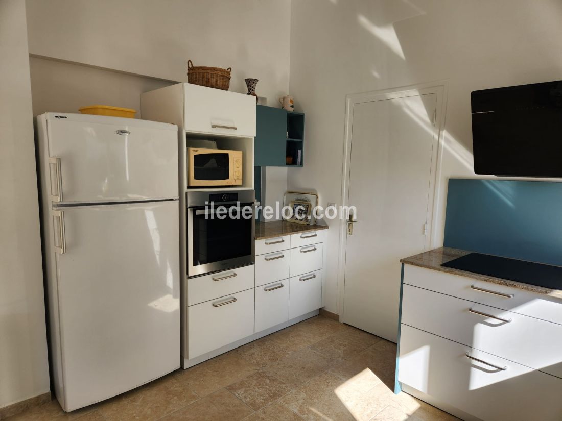 Photo 8: An accomodation located in Les Portes-en-R&eacute; on ile de R&eacute;.