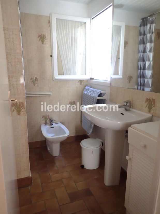 Photo 28: An accomodation located in Les Portes-en-R&eacute; on ile de R&eacute;.