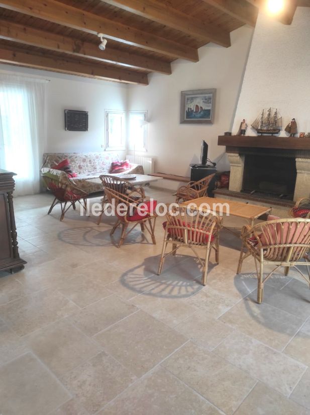 Photo 10: An accomodation located in Les Portes-en-R&eacute; on ile de R&eacute;.