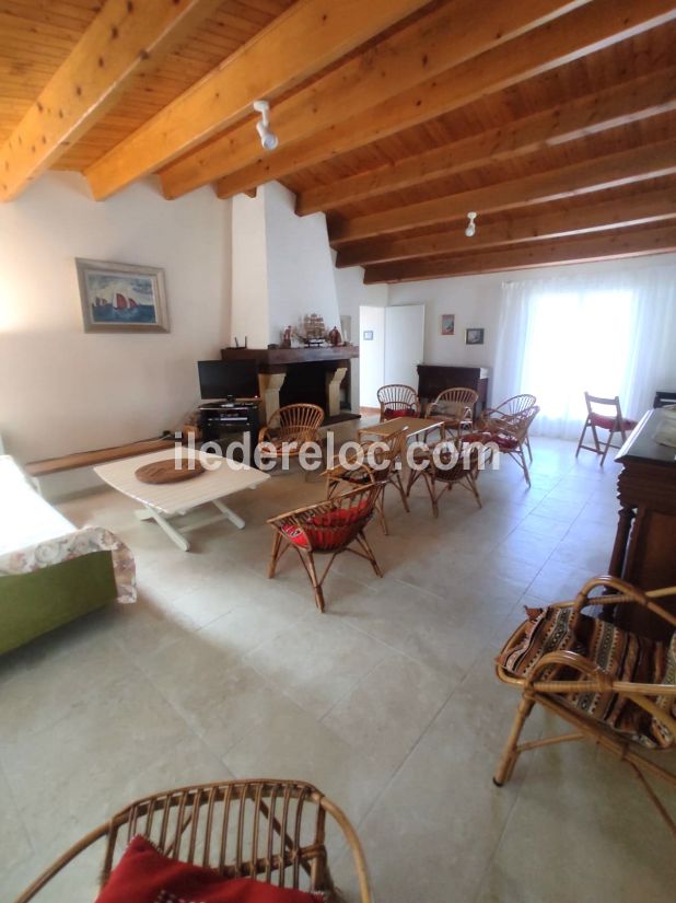 Photo 11: An accomodation located in Les Portes-en-R&eacute; on ile de R&eacute;.