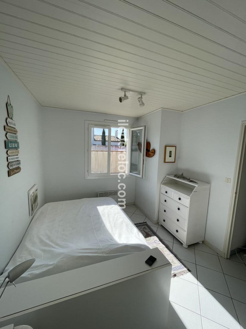 Photo 5: An accomodation located in Saint-Martin-de-Ré on ile de Ré.