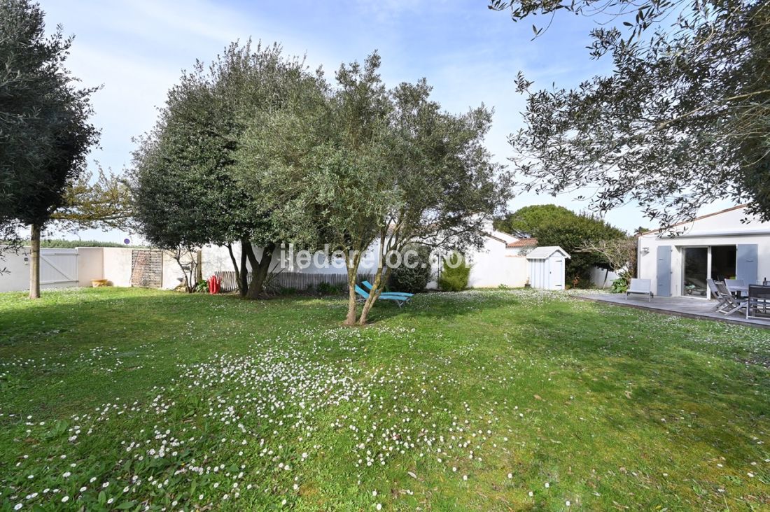 Photo 23: An accomodation located in Saint-Martin-de-Ré on ile de Ré.