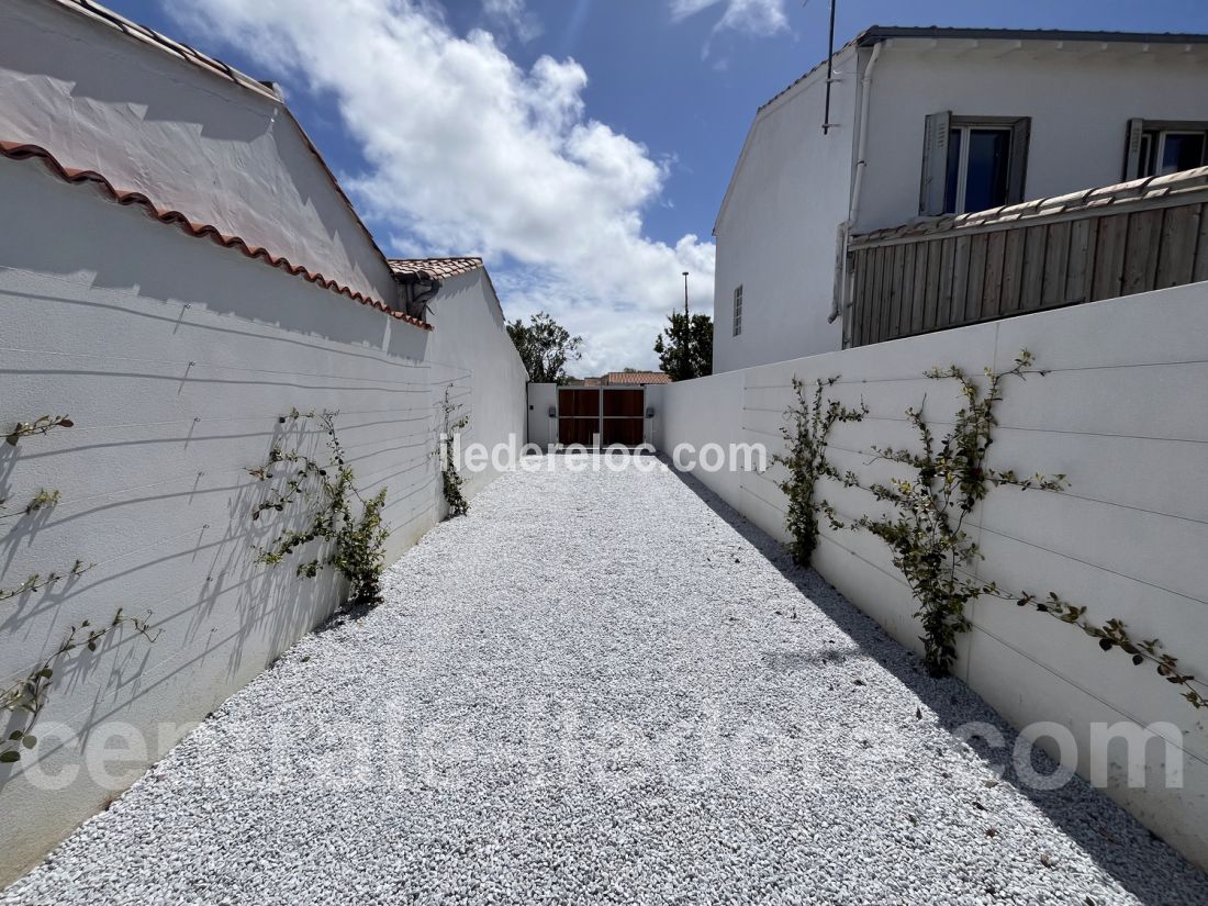 Photo 28: An accomodation located in Saint-Martin-de-Ré on ile de Ré.