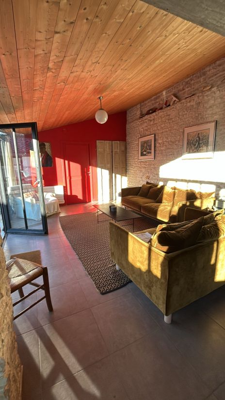 Photo 6: An accomodation located in La Couarde-sur-mer on ile de Ré.