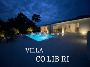 Ile de Ré:Villa co lib ri between sea and forest with swimming pool