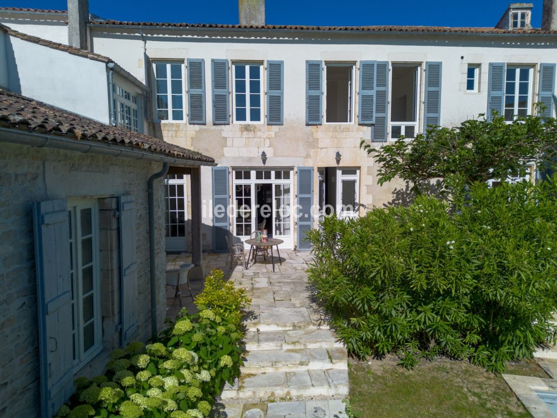 Photo 19: An accomodation located in Saint-Martin-de-Ré on ile de Ré.