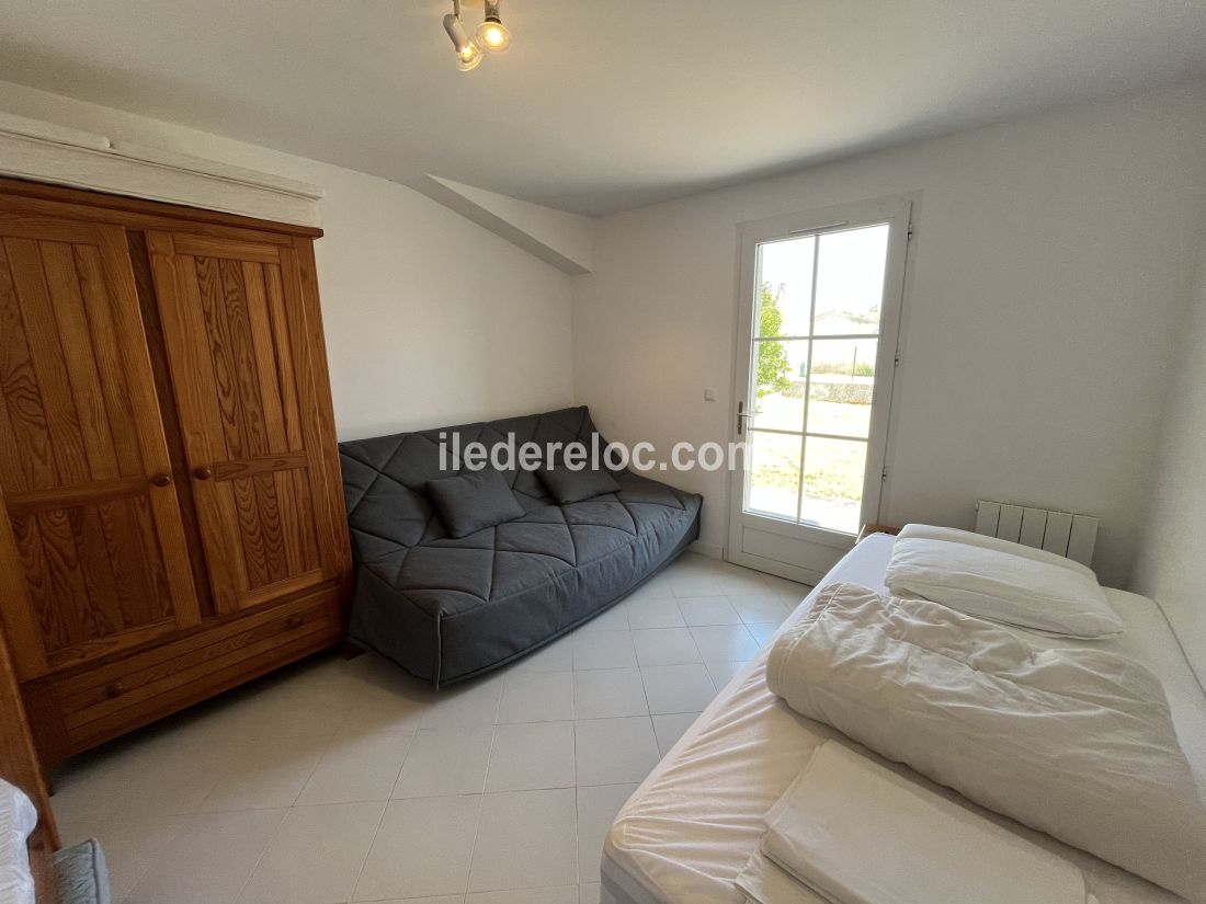 Photo 13: An accomodation located in La Couarde-sur-mer on ile de R&eacute;.