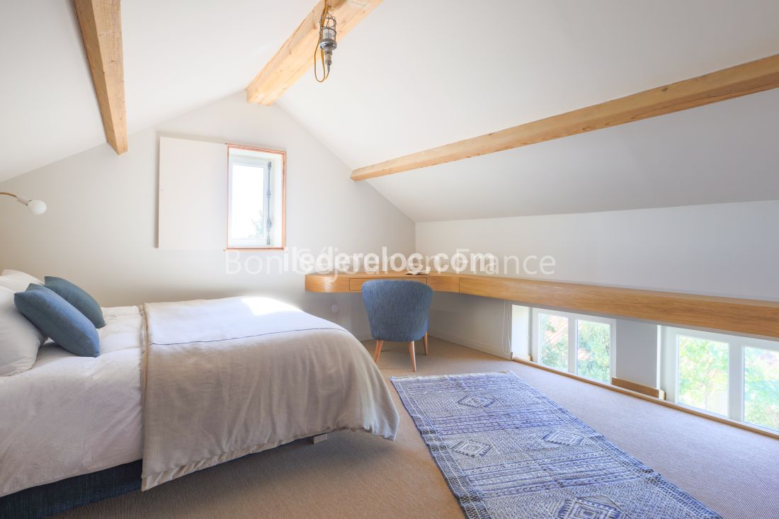 Photo 33: An accomodation located in La Couarde-sur-mer on ile de R&eacute;.