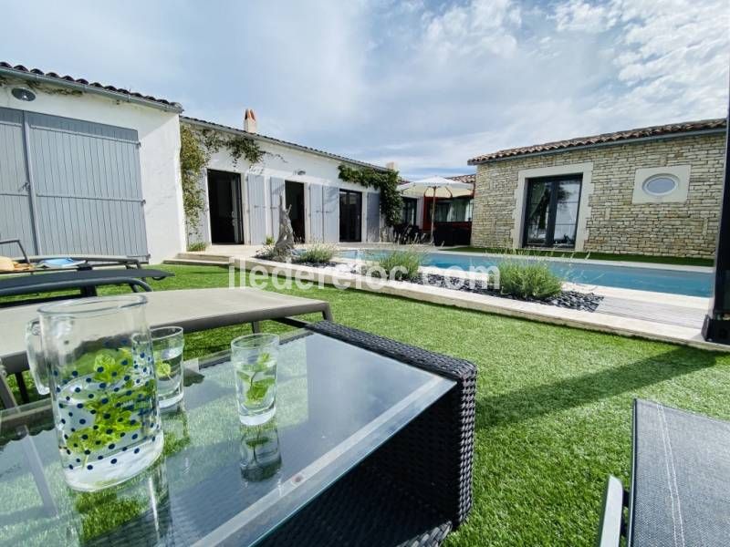 Photo 4: An accomodation located in Le Bois-Plage-en-Ré on ile de Ré.