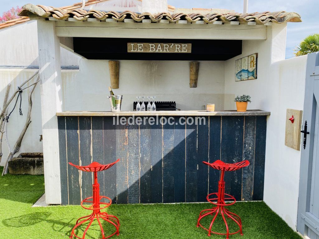 Photo 10: An accomodation located in Le Bois-Plage-en-Ré on ile de Ré.