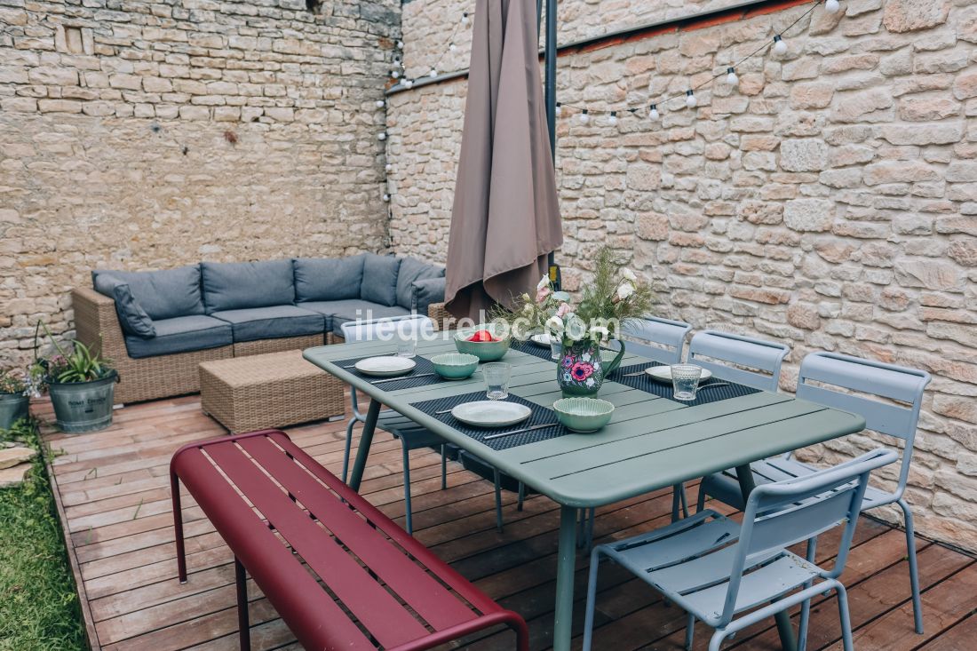 Photo 4: An accomodation located in Le Bois-Plage-en-R&eacute; on ile de R&eacute;.
