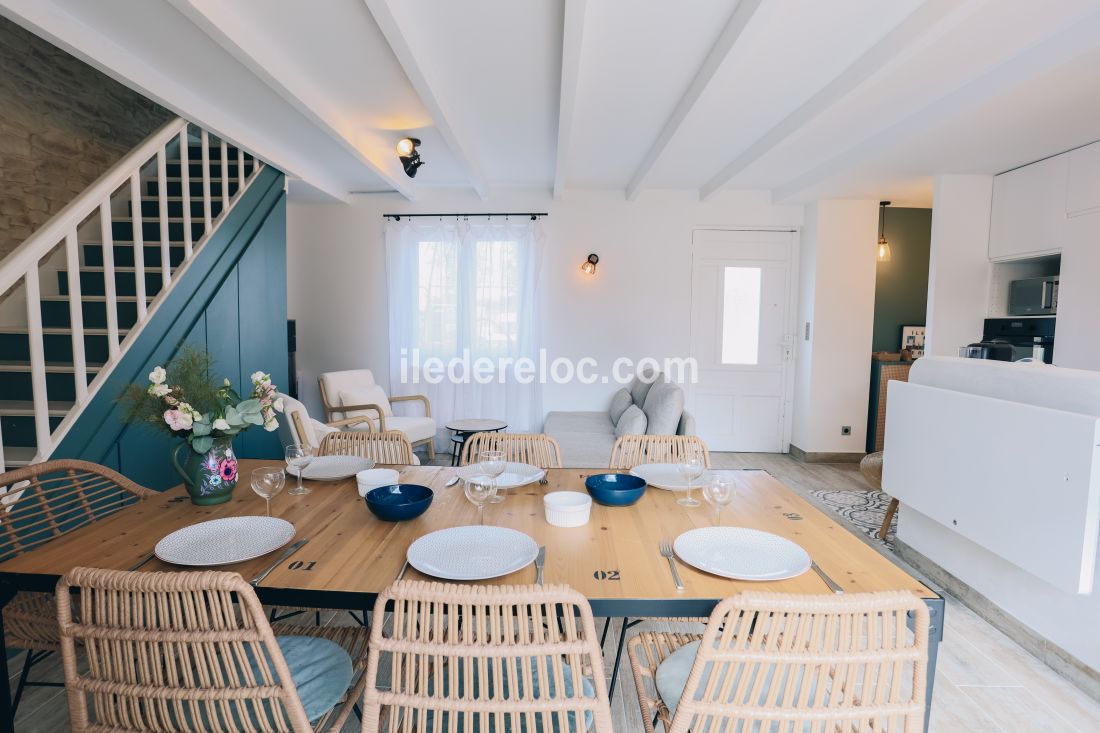 Photo 6: An accomodation located in Le Bois-Plage-en-R&eacute; on ile de R&eacute;.