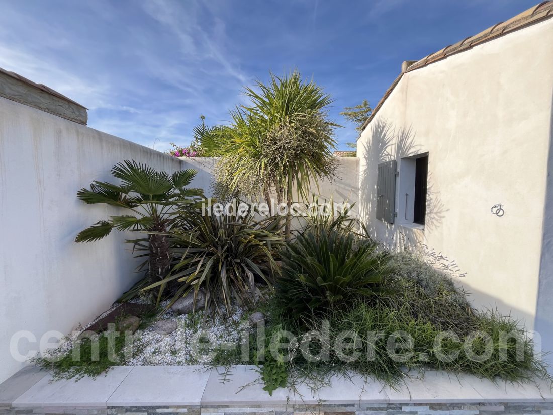 Photo 5: An accomodation located in Rivedoux-Plage on ile de Ré.
