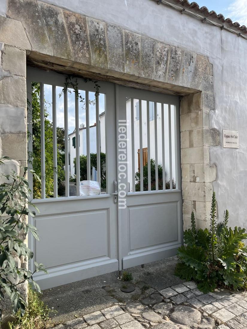 Photo 12: An accomodation located in Saint-Martin-de-Ré on ile de Ré.