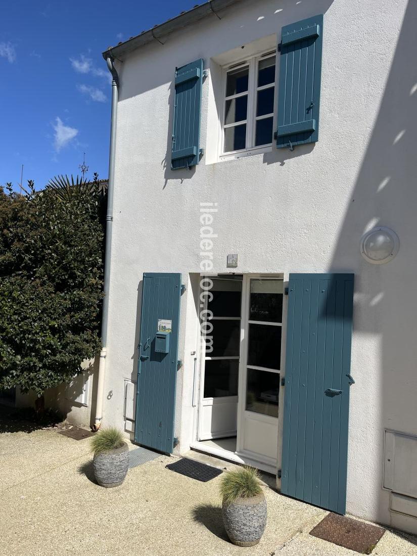 Photo 33: An accomodation located in Saint-Martin-de-R&eacute; on ile de R&eacute;.