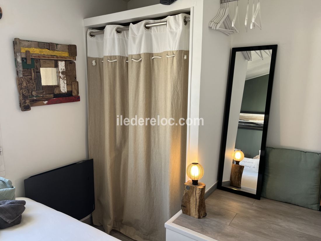 Photo 34: An accomodation located in Saint-Martin-de-R&eacute; on ile de R&eacute;.