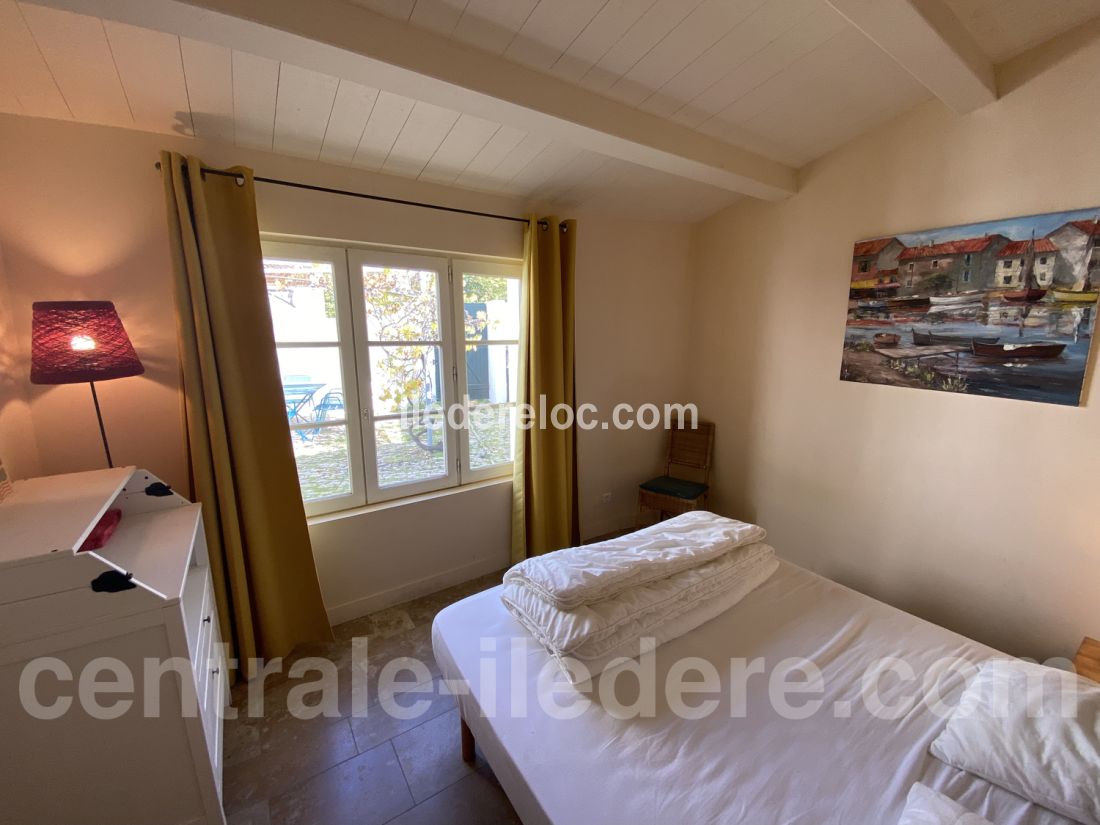 Photo 11: An accomodation located in La Couarde-sur-mer on ile de Ré.