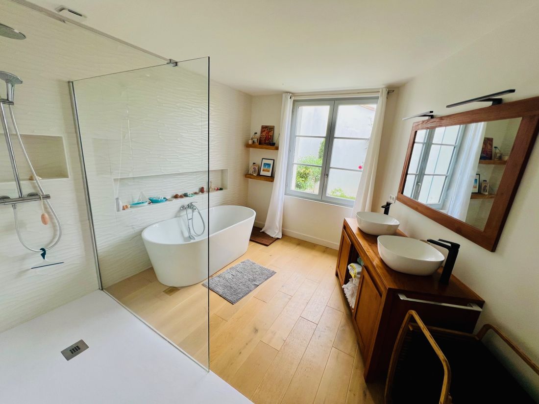 Photo 20: An accomodation located in Sainte-Marie-de-Ré on ile de Ré.
