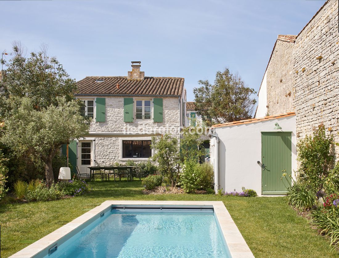 Photo 1: An accomodation located in Ars en Ré on ile de Ré.