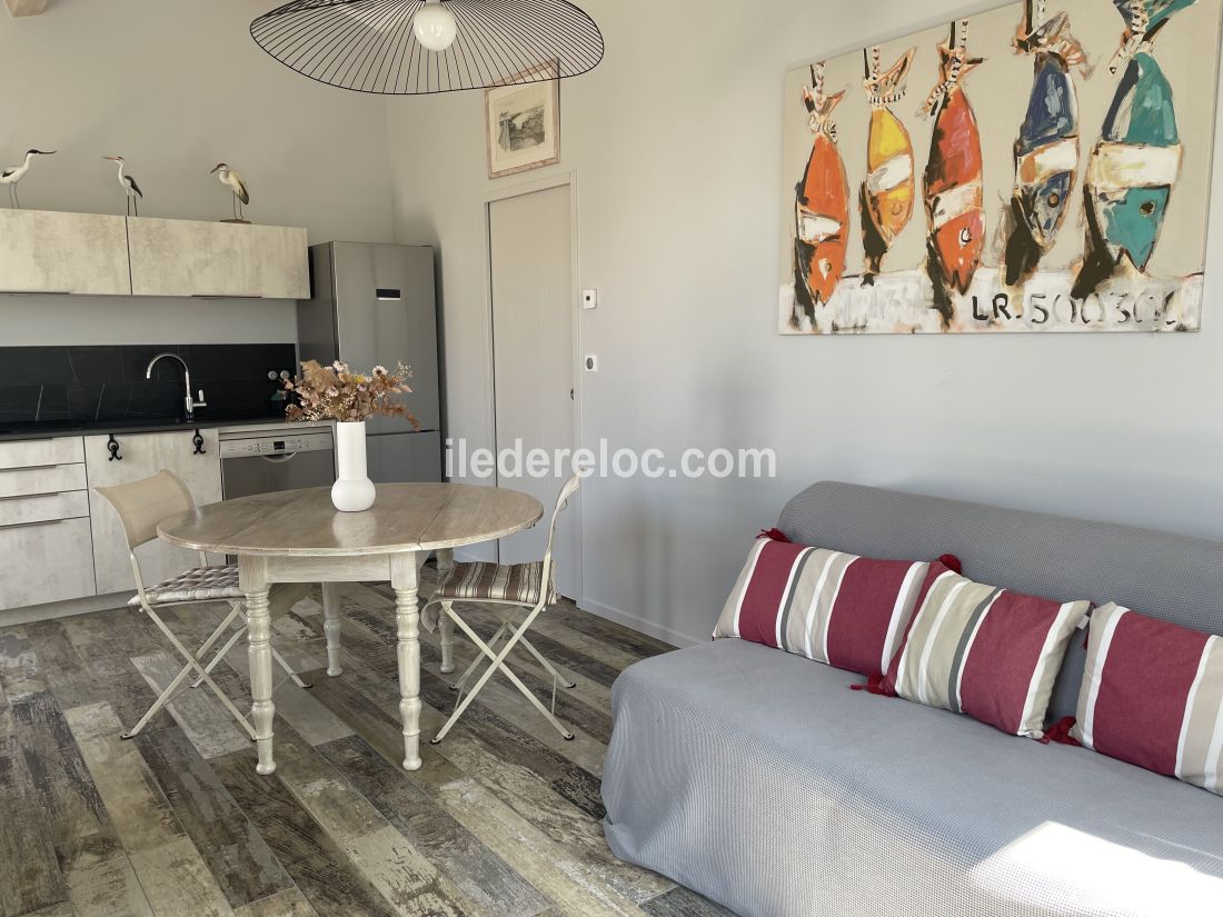 Photo 10: An accomodation located in Sainte-Marie-de-Ré on ile de Ré.