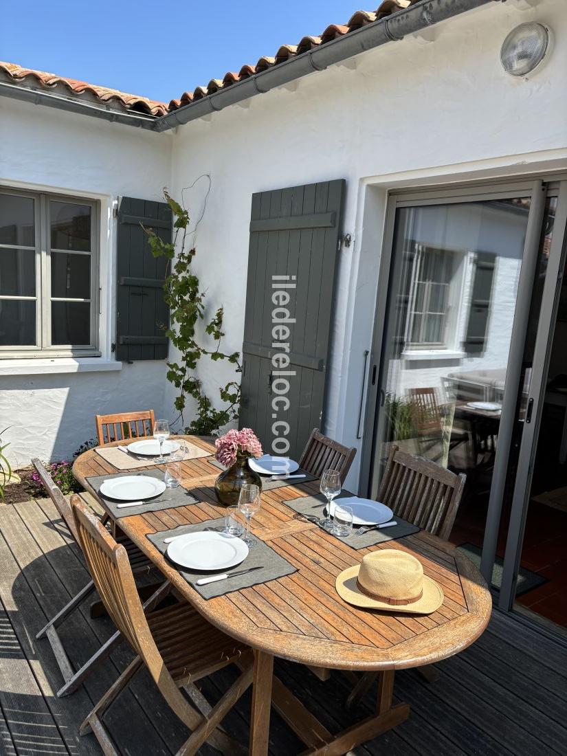 Photo 18: An accomodation located in La Couarde-sur-mer on ile de Ré.