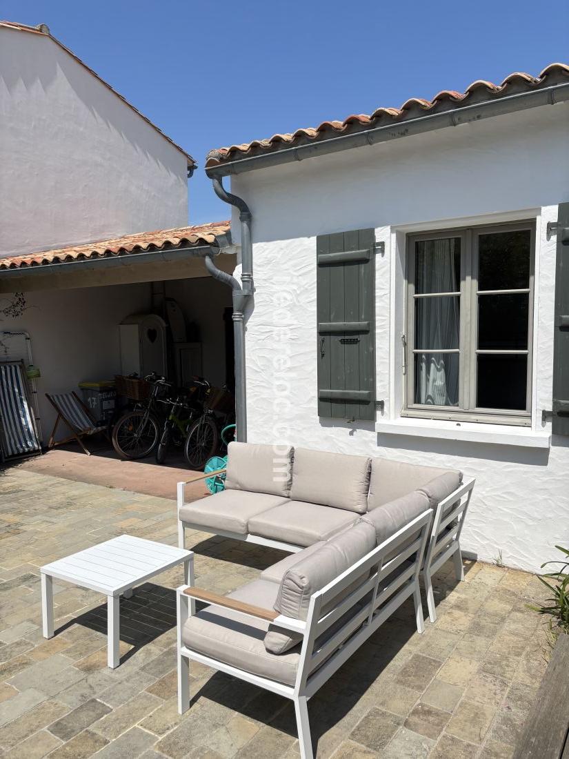 Photo 17: An accomodation located in La Couarde-sur-mer on ile de Ré.