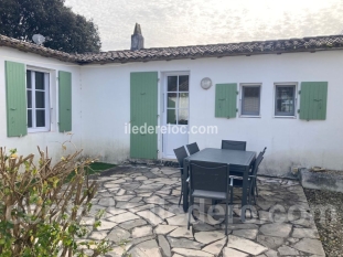 Ile de Ré:Maison de la petite fontaine: charming house for up to 6 people
