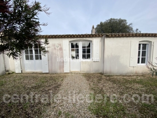 Ile de Ré:Maison de la petite fontaine: charming house for up to 6 people