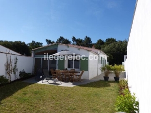 Ile de Ré:Holiday home in la flotte en re: 90m², 3 bedrooms and private garden