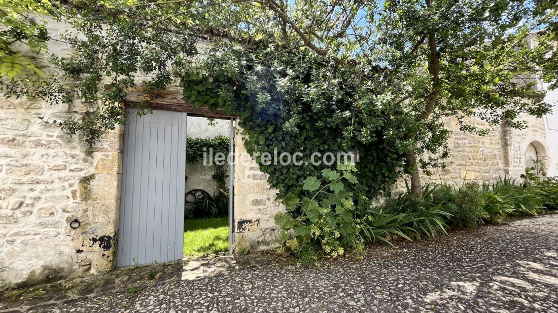 Photo 9: An accomodation located in La Flotte-en-Ré on ile de Ré.