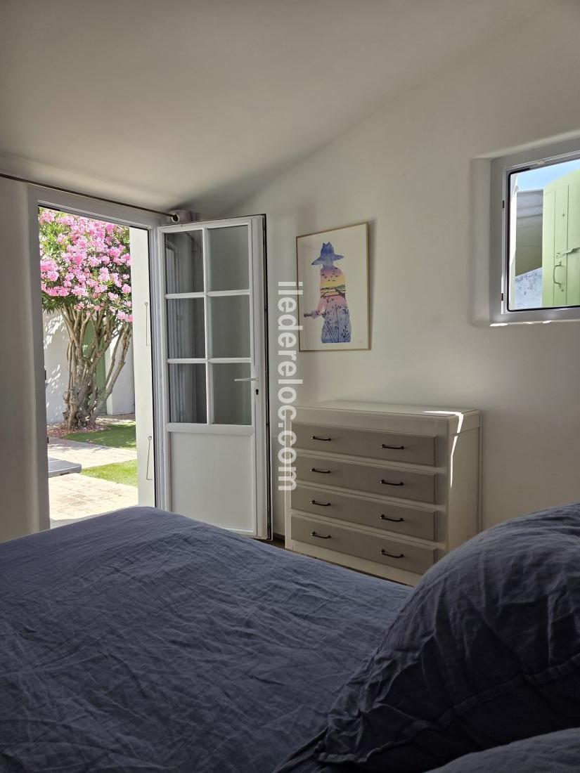 Photo 12: An accomodation located in Le Bois-Plage-en-R&eacute; on ile de R&eacute;.