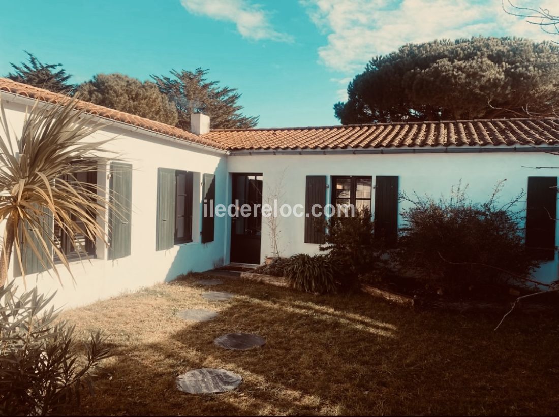 Photo 4: An accomodation located in Le Bois-Plage-en-Ré on ile de Ré.