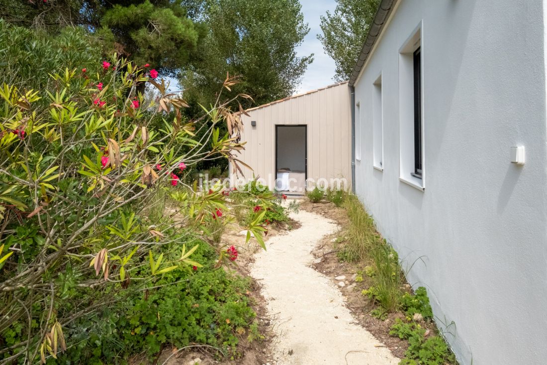 Photo 9: An accomodation located in Les Portes-en-Ré on ile de Ré.