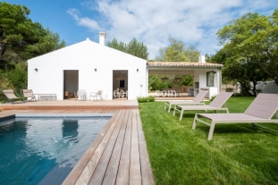 Ile de Ré:New house with heated swimming pool