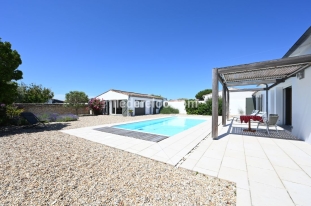 Ile de Ré:The environmental - villa with swimming pool