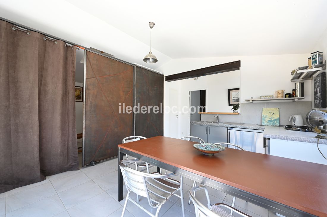 Photo 17: An accomodation located in Sainte-Marie-de-R&eacute; on ile de R&eacute;.