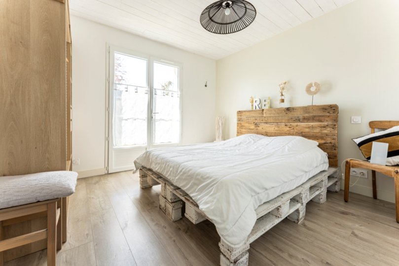 Photo 10: An accomodation located in Le Bois-Plage-en-Ré on ile de Ré.