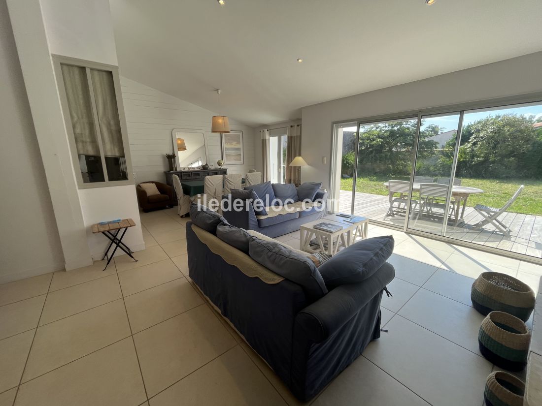 Photo 4: An accomodation located in La Couarde-sur-mer on ile de R&eacute;.