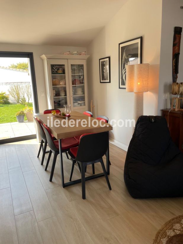 Photo 10: An accomodation located in Le Bois-Plage-en-Ré on ile de Ré.