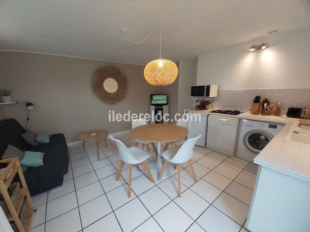 Photo 5: An accomodation located in Saint-Martin-de-Ré on ile de Ré.