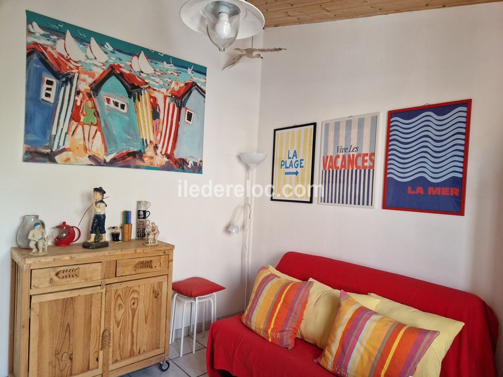Photo 13: An accomodation located in La Flotte-en-R&eacute; on ile de R&eacute;.