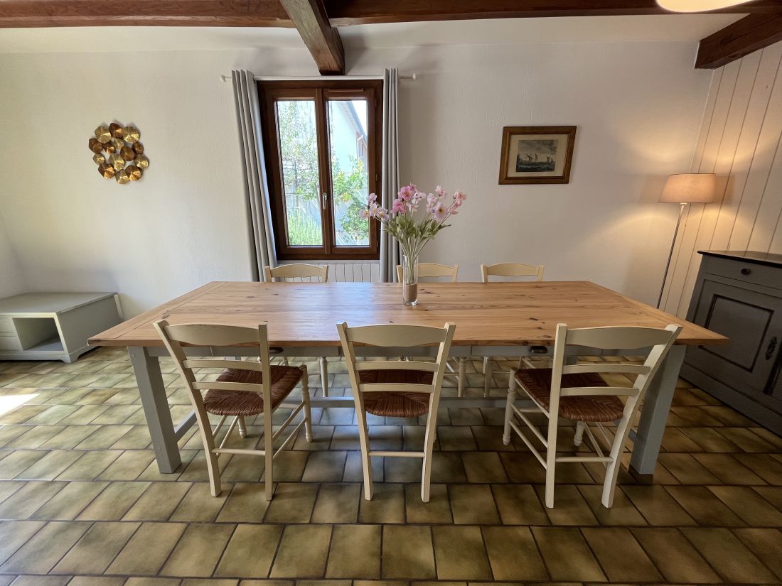 Photo 6: An accomodation located in Sainte-Marie-de-Ré on ile de Ré.