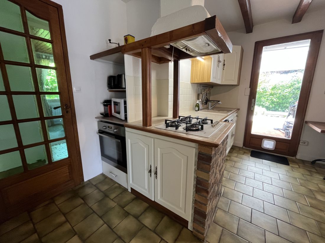 Photo 10: An accomodation located in Sainte-Marie-de-Ré on ile de Ré.