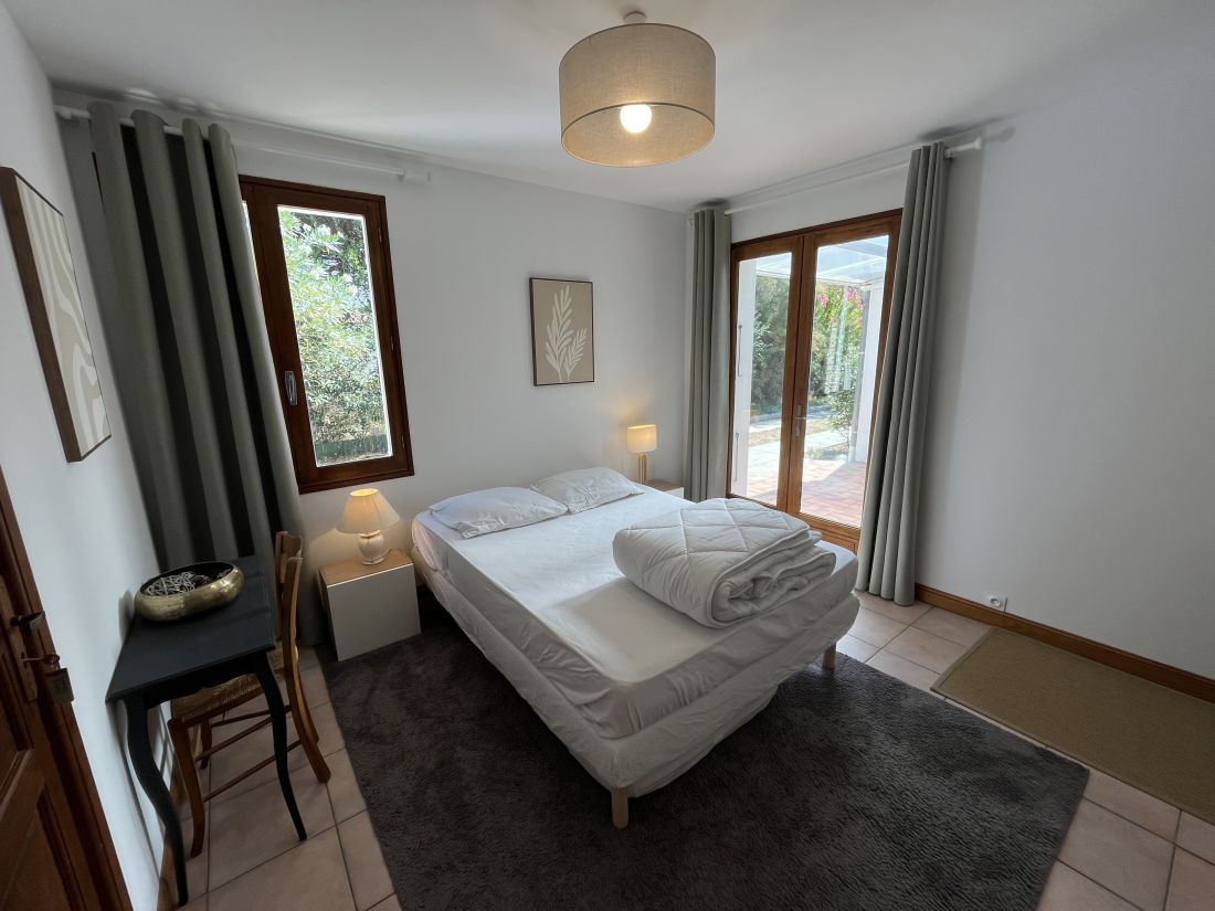 Photo 11: An accomodation located in Sainte-Marie-de-Ré on ile de Ré.