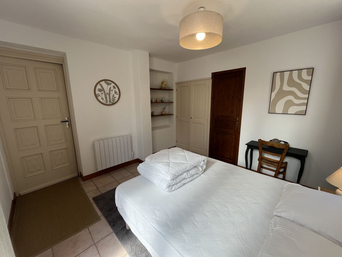 Photo 12: An accomodation located in Sainte-Marie-de-Ré on ile de Ré.